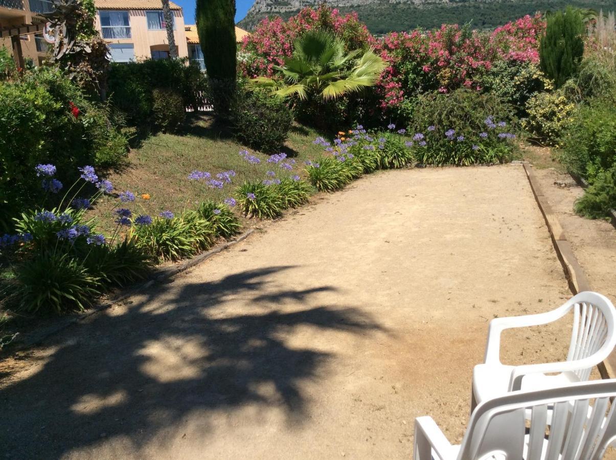 Au Calme Dans Hameau Fleuri Joli Studio 3 Pers Piscine Parking Wi-Fi Vence Buitenkant foto